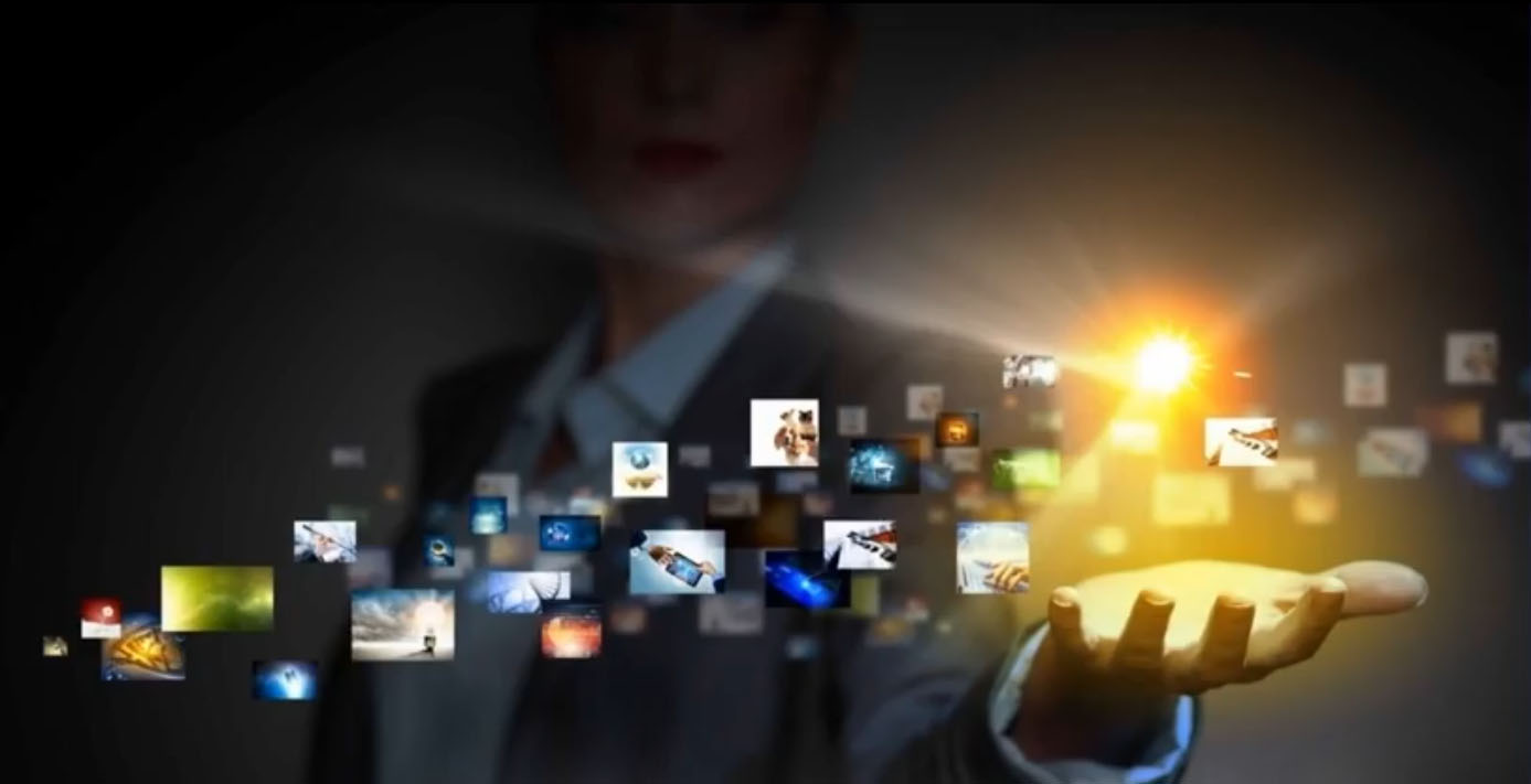 A picture of a woman in a suit, holding up her hand to provide solutions in the form of many different options: Software, hardware, among others.